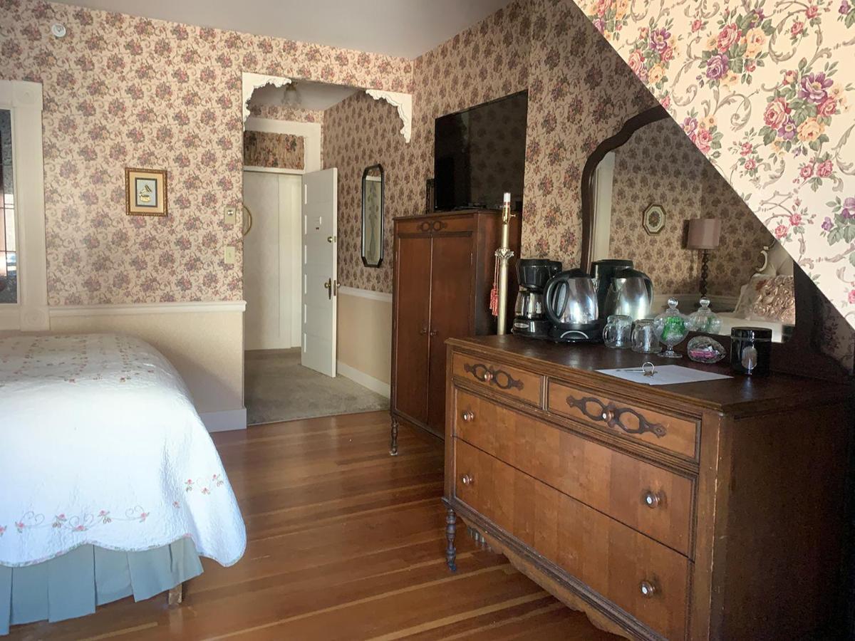 Haterleigh Heritage Inn Victoria Buitenkant foto